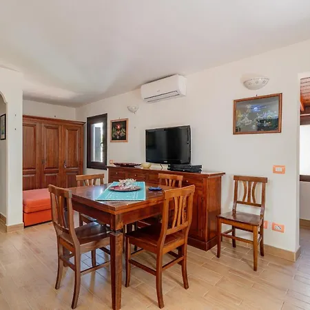 Poltu Quatu With Terrace Apartment Porto Cervo
