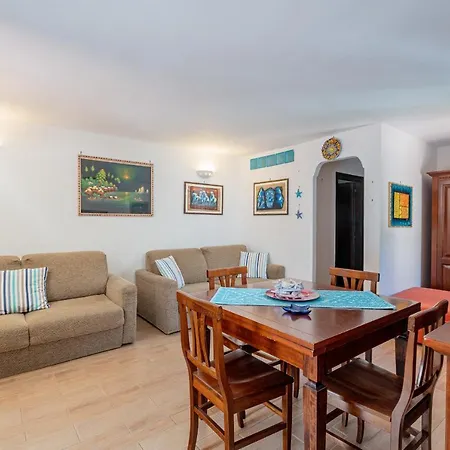 Poltu Quatu With Terrace Apartment Porto Cervo