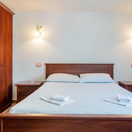 Apartment Poltu Quatu With Terrace Porto Cervo